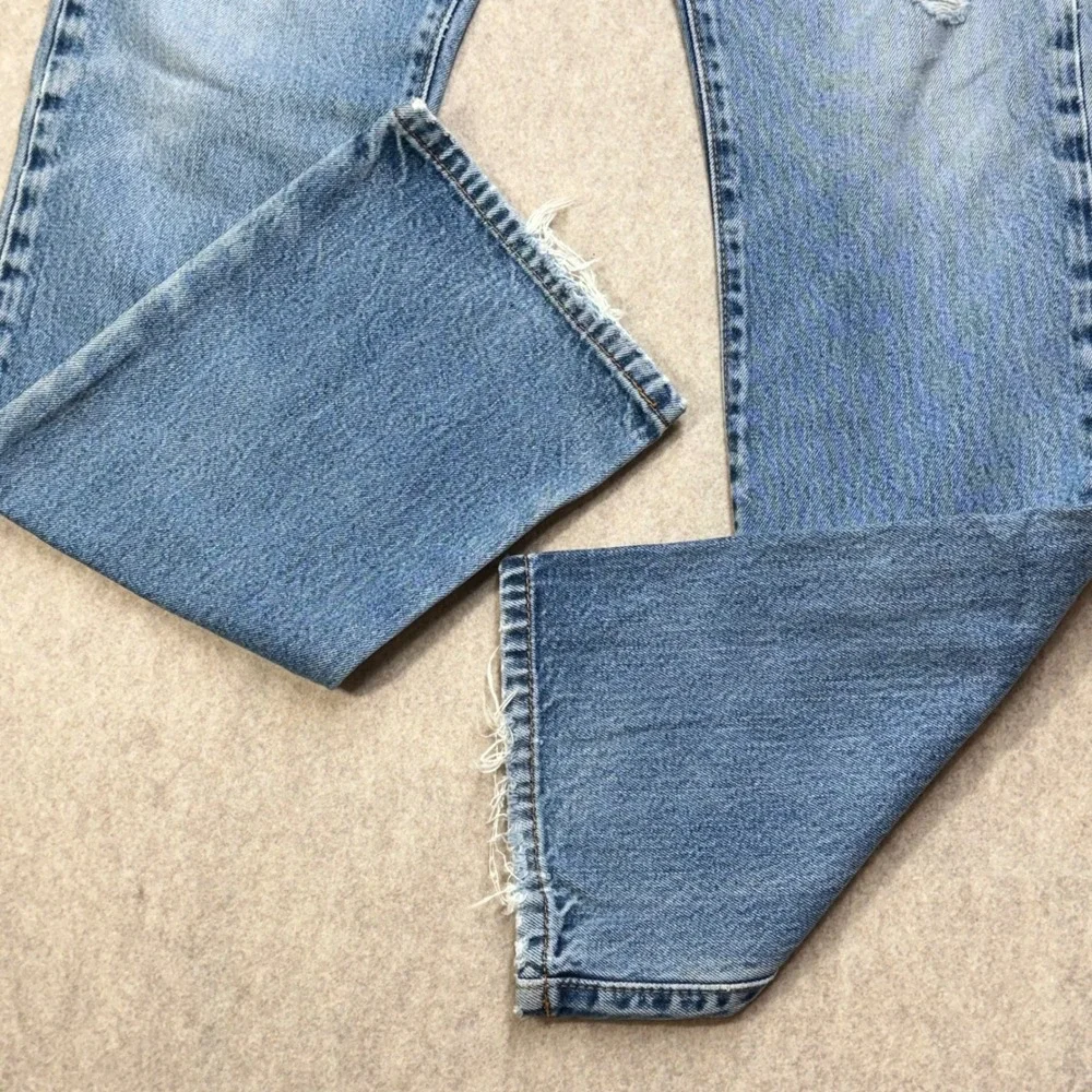 Levis distressed not